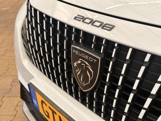 Peugeot 2008 Peugeot 1.2 PureTech Allure Automaat | Camera | PDC V+A | Digitaal Display | Navigtie | Leder\Sto... ActivLease financial lease