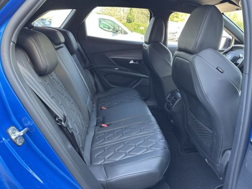 Peugeot 3008 1.6 PureTech GT | Achteruitrijcamera | Elektrisch verstelb. bestuurdersstoel met geheugen | Leder... ActivLease financial lease