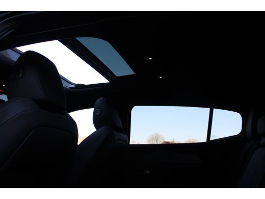 Peugeot 408 1.2 PureTech GT 130pk EAT8 | Automaat | Navigatie | Camera | Panorama/schuifdak | ActivLease financial lease