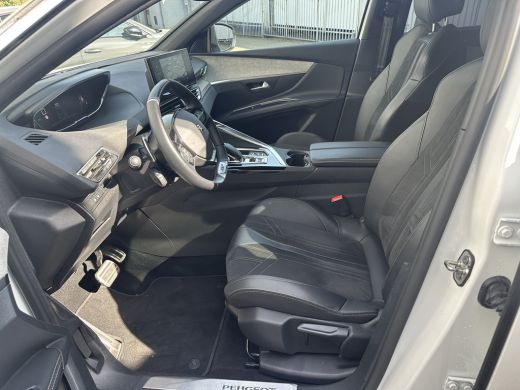 Peugeot 5008 1.6 PureTech Blue Lease GT | 2 stoelen op derde rij | Achteruitrijcamera | Adaptive Cruise Control ActivLease financial lease