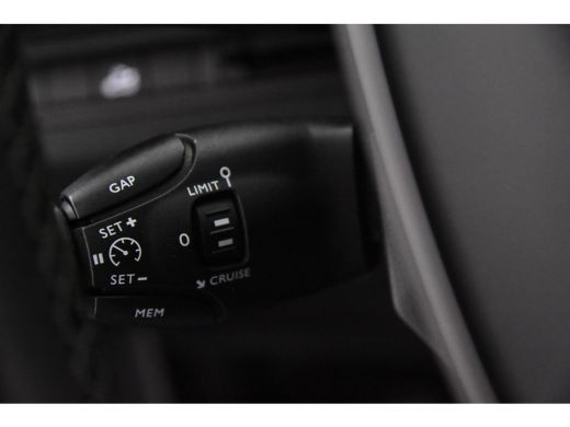 Peugeot 5008 Allure *1ste Eigenaar*7-persoons*Trekhaak*Leer* ActivLease financial lease