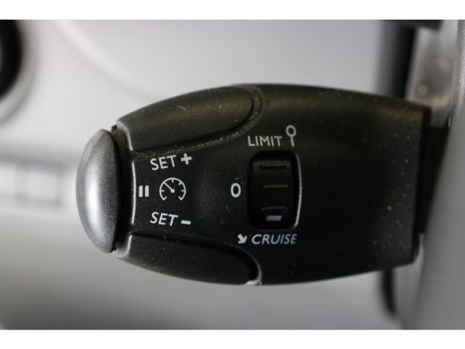 Peugeot Expert Peugeot 2.0 BlueHDI 120pk Long Asphalt |PDC V+A | Camera | Cruise | Schuifdeur rechts | DAB | ActivLease financial lease