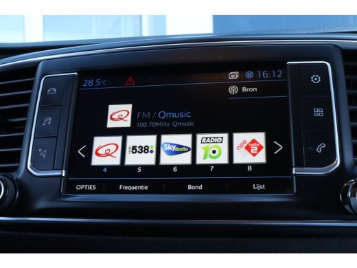 Peugeot Expert 2.0 BlueHDI 180 Premium Pack | Trekhaak | Sensoren | Navi | Carplay | Klep met ruit | Airco ActivLease financial lease