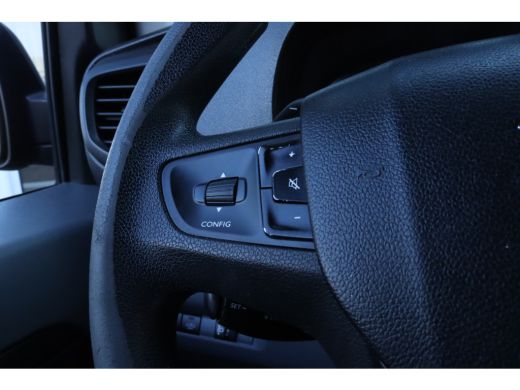 Peugeot Expert 2.0 BlueHDI 180 Premium Pack | Trekhaak | Sensoren | Navi | Carplay | Klep met ruit | Airco ActivLease financial lease