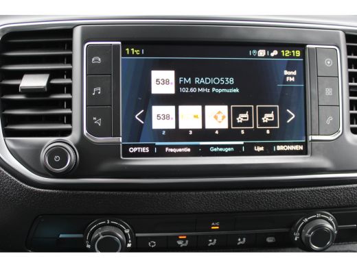 Peugeot e-Expert Peugeot EV L3 75kWh 2024 | NAVIGATIE | CAMERA | APPLE CARPLAY | ANDROID AUTO | FABRIEKSGARANTIE ActivLease financial lease