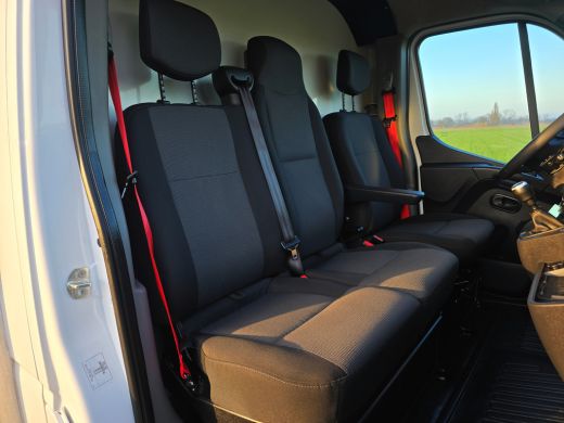 Renault Master T35 2.3 dCi LowLiner - 146 Pk - Euro 6 - Navi - Airco - Cruise Control ActivLease financial lease