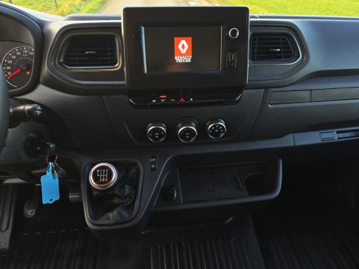 Renault Master T35 2.3 dCi LowLiner - 146 Pk - Euro 6 - Navi - Airco - Cruise Control ActivLease financial lease