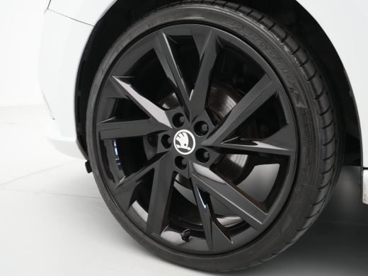 Skoda Fabia 1.0 TSI 95pk Ambition Navi via App Clima Cruise Pdc 30 ActivLease financial lease