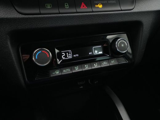 Skoda Fabia 1.0 TSI 95pk Ambition Navi via App Clima Cruise Pdc 30 ActivLease financial lease