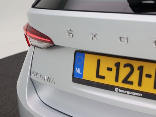 Skoda Octavia Combi 1.0 e-TSi 110 Pk Automaat Business Edition | Cruise Control | Parkeersensoren | CarPlay | N... ActivLease financial lease