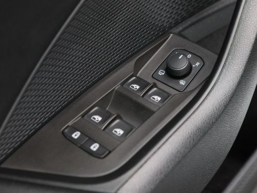 Skoda Octavia Combi 1.0 e-TSi 110 Pk Automaat Business Edition | Cruise Control | Parkeersensoren | CarPlay | N... ActivLease financial lease