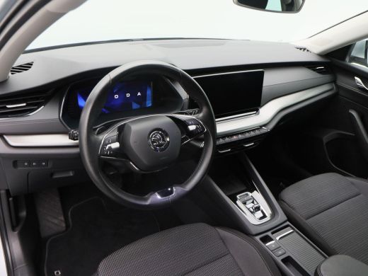 Skoda Octavia Combi 1.0 e-TSi 110 Pk Automaat Business Edition | Cruise Control | Parkeersensoren | CarPlay | N... ActivLease financial lease