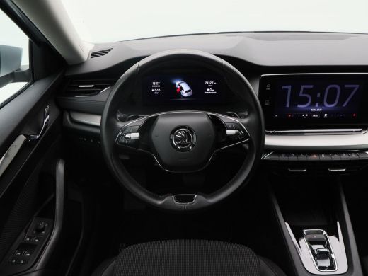Skoda Octavia Combi 1.0 e-TSi 110 Pk Automaat Business Edition | Cruise Control | Parkeersensoren | CarPlay | N... ActivLease financial lease