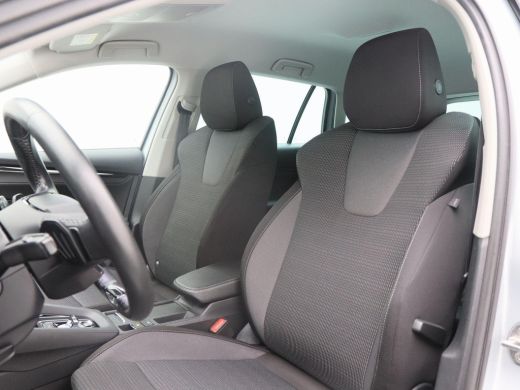 Skoda Octavia Combi 1.0 e-TSi 110 Pk Automaat Business Edition | Cruise Control | Parkeersensoren | CarPlay | N... ActivLease financial lease