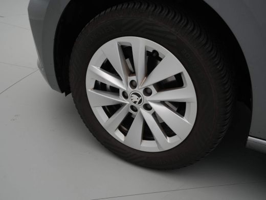 Skoda Scala 1.0 TSI 110pk DSG Ambition Navigatie Pdc Airco Lm Velgen 312 ActivLease financial lease