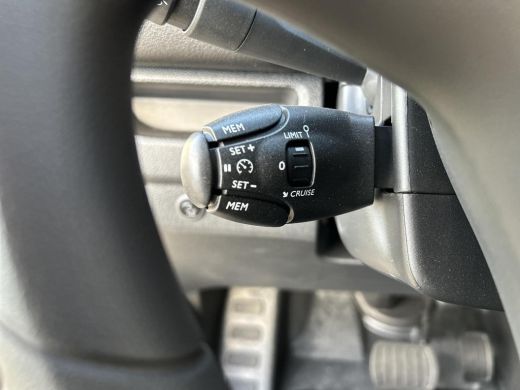 Toyota PROACE Electric Truck Extra Range Navigator 75 kWh | All-in prijs | Openlaadbak | Zwaailamp | Trekhaak | Navigatie | ActivLease financial lease