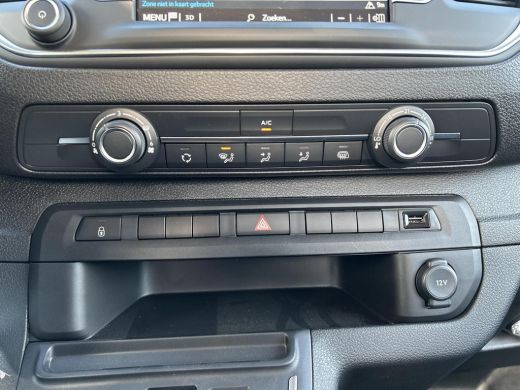 Toyota PROACE Electric Truck Extra Range Navigator 75 kWh | All-in prijs | Openlaadbak | Zwaailamp | Trekhaak | Navigatie | ActivLease financial lease