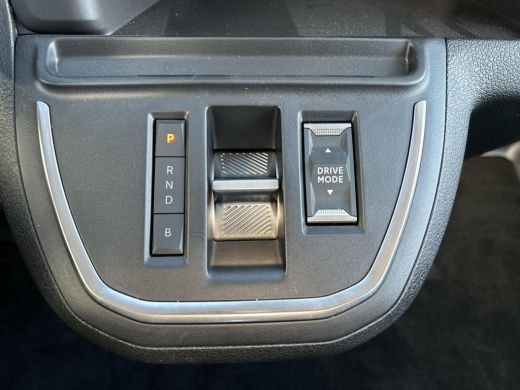 Toyota PROACE Electric Truck Extra Range Navigator 75 kWh | All-in prijs | Openlaadbak | Zwaailamp | Trekhaak | Navigatie | ActivLease financial lease