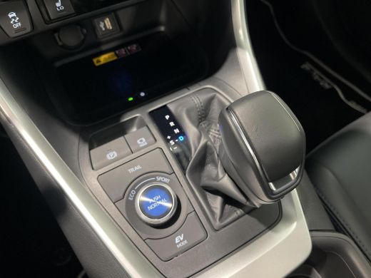 Toyota RAV4 2.5 Hybrid AWD Bi-Tone ActivLease financial lease