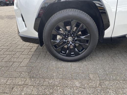 Toyota RAV4 2.5 Hybrid AWD Bi-Tone ActivLease financial lease
