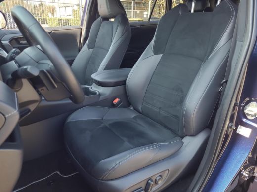 Toyota RAV4 2.5 Hybrid AWD GR SPORT | Apple CarPlay | Navigatie | Rijklaarprijs incl. garantie | ActivLease financial lease