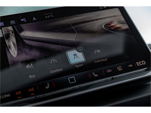 Volkswagen Golf 1.5 eHybrid 204 Pk Life Edition | Panorama dak | 19" LM | Trekhaak | Camera | Stoel + Stuurverw. | ActivLease financial lease