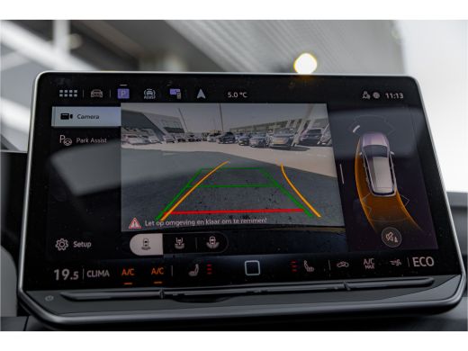 Volkswagen Golf 1.5 eHybrid 204 Pk Life Edition | Panorama dak | 19" LM | Trekhaak | Camera | Stoel + Stuurverw. | ActivLease financial lease