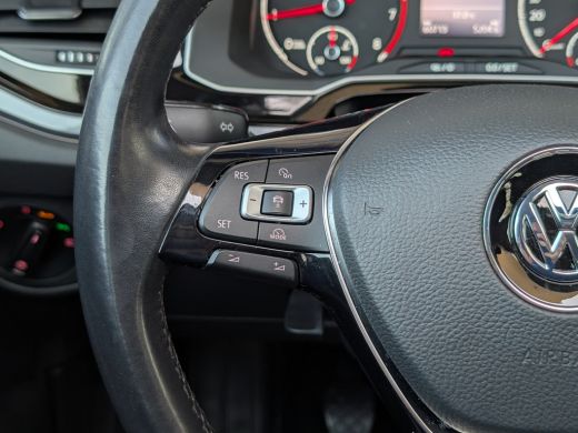 Volkswagen Polo 1.0 TSI Highline | Panoramadak | LED | Clima | PDC ActivLease financial lease