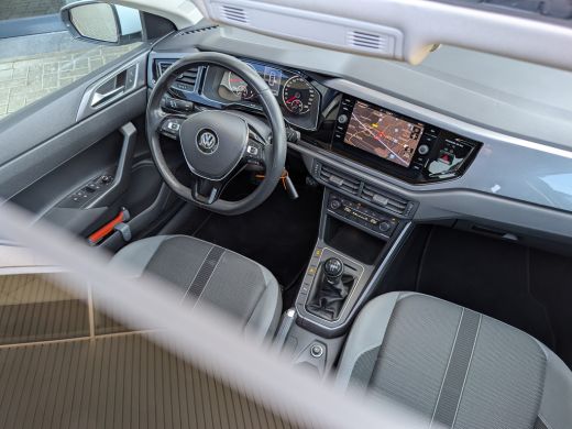 Volkswagen Polo 1.0 TSI Highline | Panoramadak | LED | Clima | PDC ActivLease financial lease
