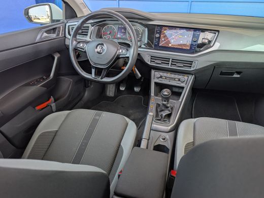 Volkswagen Polo 1.0 TSI Highline | Panoramadak | LED | Clima | PDC ActivLease financial lease