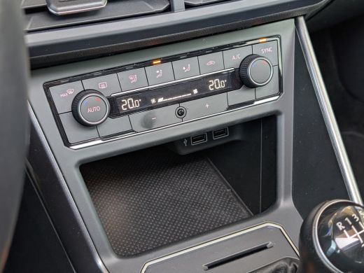Volkswagen Polo 1.0 TSI Highline | Panoramadak | LED | Clima | PDC ActivLease financial lease