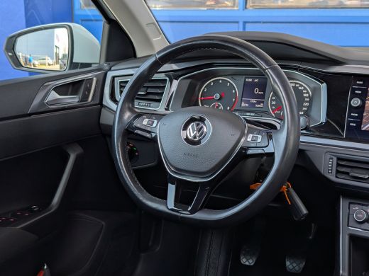 Volkswagen Polo 1.0 TSI Highline | Panoramadak | LED | Clima | PDC ActivLease financial lease