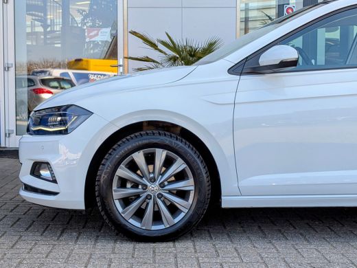 Volkswagen Polo 1.0 TSI Highline | Panoramadak | LED | Clima | PDC ActivLease financial lease