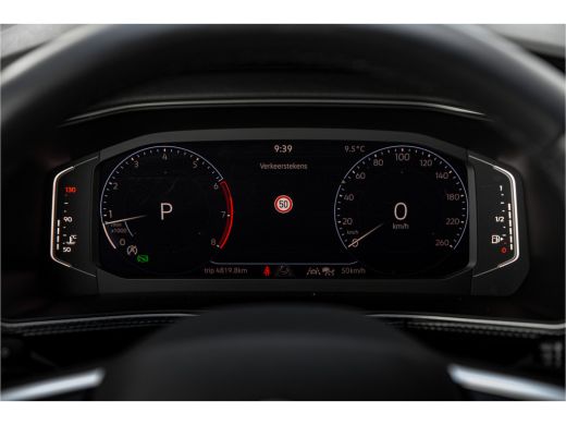 Volkswagen T-Cross 1.5 TSI R-Line 150pk DSG | Camera | Keyless | Matrix | Stoelverwarming ActivLease financial lease