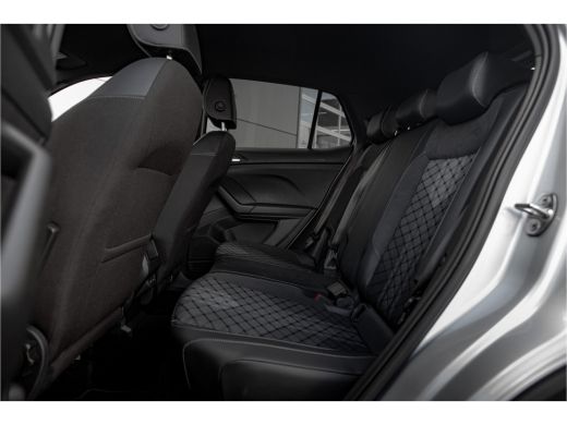 Volkswagen T-Cross 1.5 TSI R-Line 150pk DSG | Camera | Keyless | Matrix | Stoelverwarming ActivLease financial lease