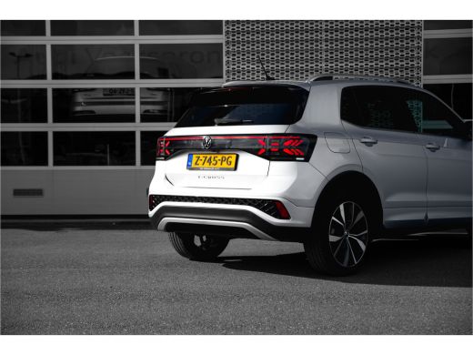 Volkswagen T-Cross 1.5 TSI R-Line 150pk DSG | Camera | Keyless | Matrix | Stoelverwarming ActivLease financial lease