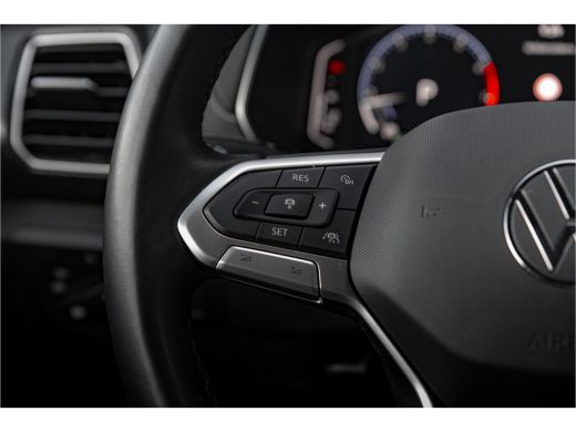 Volkswagen T-Cross 1.5 TSI R-Line 150pk DSG | Camera | Keyless | Matrix | Stoelverwarming ActivLease financial lease