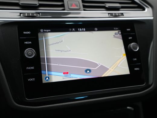 Volkswagen Tiguan 1.5 TSI 150pk DSG R-Line Business+ Navigatie Wegkl. trekhaak Acc Elek. kofferklep 36 ActivLease financial lease