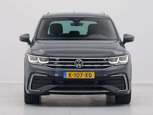 Volkswagen Tiguan 1.5 TSI 150pk DSG R-Line Business+ Navigatie Wegkl. trekhaak Acc Elek. kofferklep 36 ActivLease financial lease
