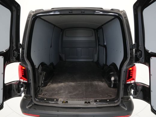 Volkswagen Transporter 2.0 TDI L2H1 28 Economy Business Navi via App Pdc Cruise Trekhaak ActivLease financial lease