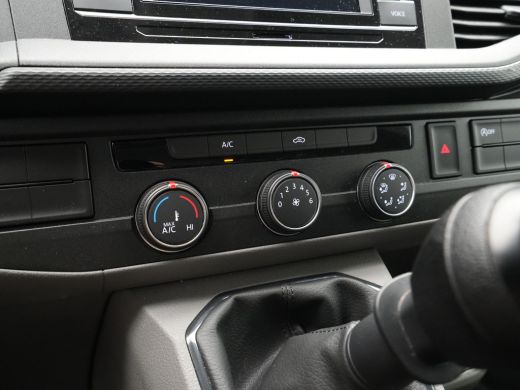 Volkswagen Transporter 2.0 TDI L2H1 28 Economy Business Navi via App Pdc Cruise Trekhaak ActivLease financial lease