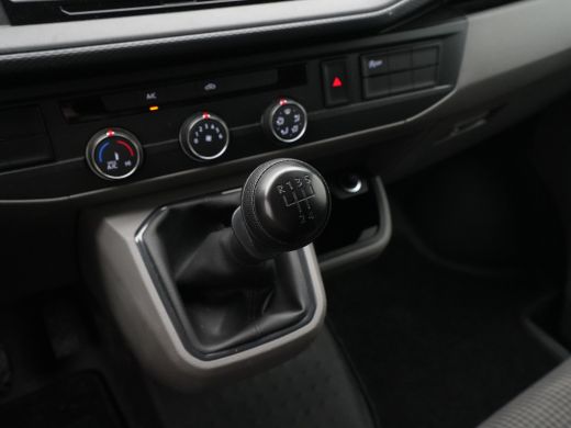 Volkswagen Transporter 2.0 TDI L2H1 28 Economy Business Navi via App Pdc Cruise Trekhaak ActivLease financial lease