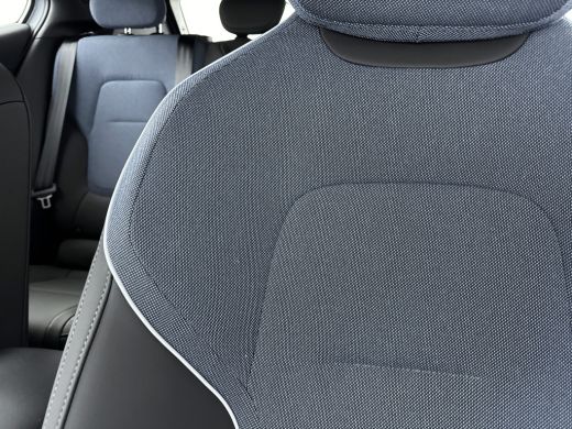 Volvo  EX30 Volvo Single Motor Extended Range Plus 69 kWh | B&O Audio | Stoel en stuurverwarming | 476km WLPT... ActivLease financial lease