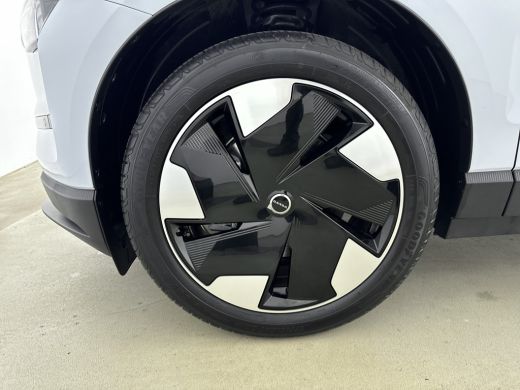 Volvo  EX30 Volvo Single Motor Extended Range Plus 69 kWh | B&O Audio | Stoel en stuurverwarming | 476km WLPT... ActivLease financial lease