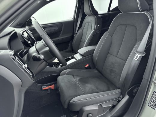 Volvo  EX40 Volvo Single Motor Extended Range Plus 82 kWh | Trekhaak | 20 inch LM | Extra Getint glas | Stoel... ActivLease financial lease