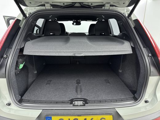 Volvo  EX40 Volvo Single Motor Extended Range Plus 82 kWh | Trekhaak | 20 inch LM | Extra Getint glas | Stoel... ActivLease financial lease