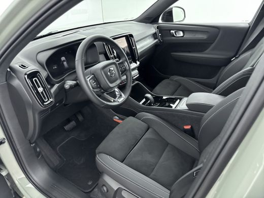 Volvo  EX40 Volvo Single Motor Extended Range Plus 82 kWh | Trekhaak | 20 inch LM | Extra Getint glas | Stoel... ActivLease financial lease
