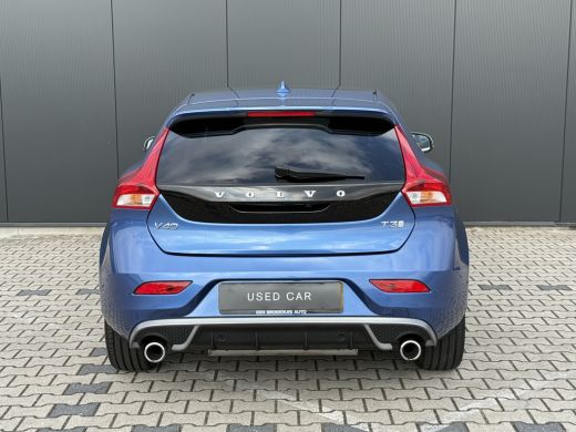 Volvo  V40 T3 Polar+ Sport | R-Design | Panoramadak | Harman/Kardon | Stoelverwarming | Camera | Keyless ActivLease financial lease