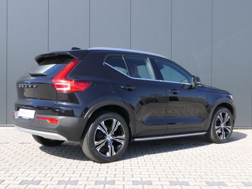 Volvo  XC40 T2 Inscription | Leder | 19 Inch | Trekhaak | Adaptive Cruise | BLIS | DAB | Keyless | Elektrisch... ActivLease financial lease