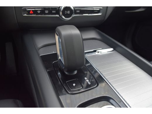Volvo  XC60 Volvo T6 AWD Plus Bright | 360CAM | Pano | 21'' ActivLease financial lease